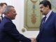 Venezuela recibe el primer ministro Ruso para apoyar a Maduro