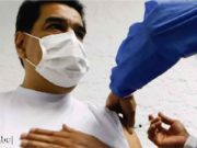 En medio de la escasez, Maduro se vacuna contra el COVID-19. Maduro vacuna