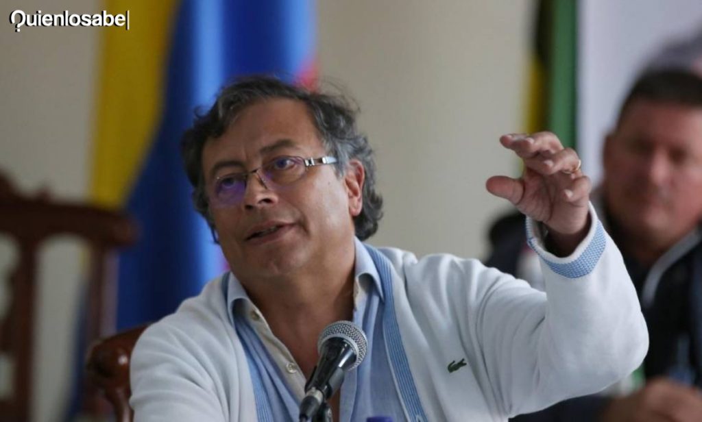 Gustavo Petro criticado