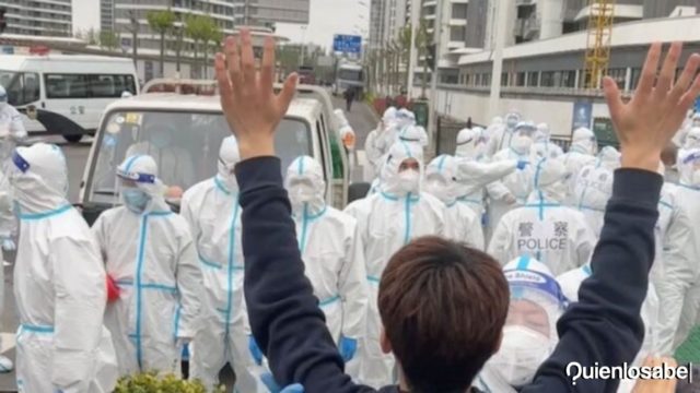 protestas en Shanghái por normas de confinamiento