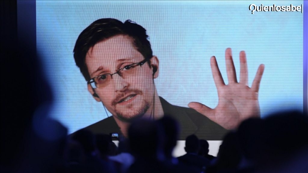 Edward Snowden recibe ciudadanía