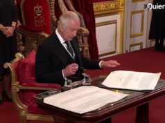 El gesto de Carlos III