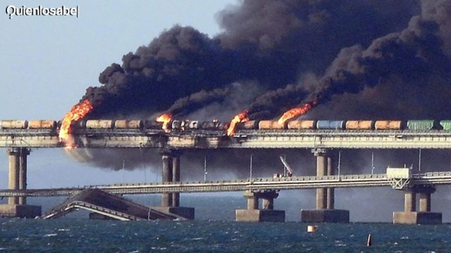Puente de Crimea es destruido