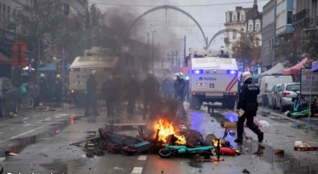 Disturbios en Bruselas tras la victoria de Marruecos contra Bélgica. Disturbios en Bruselas