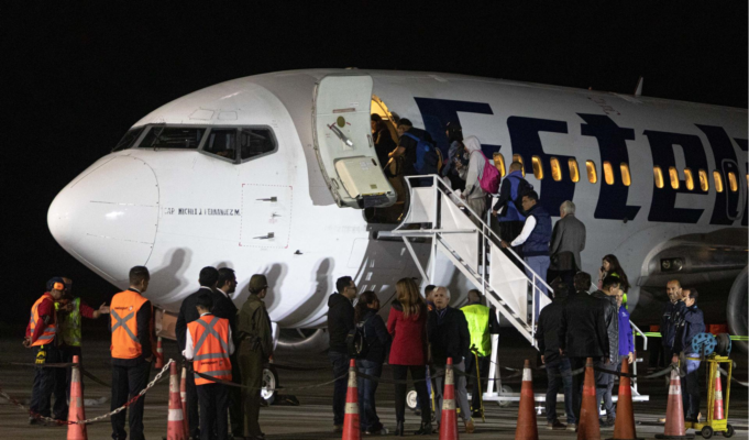Aterrizan en Venezuela los primeros 127 migrantes deportados desde Estados Unidos