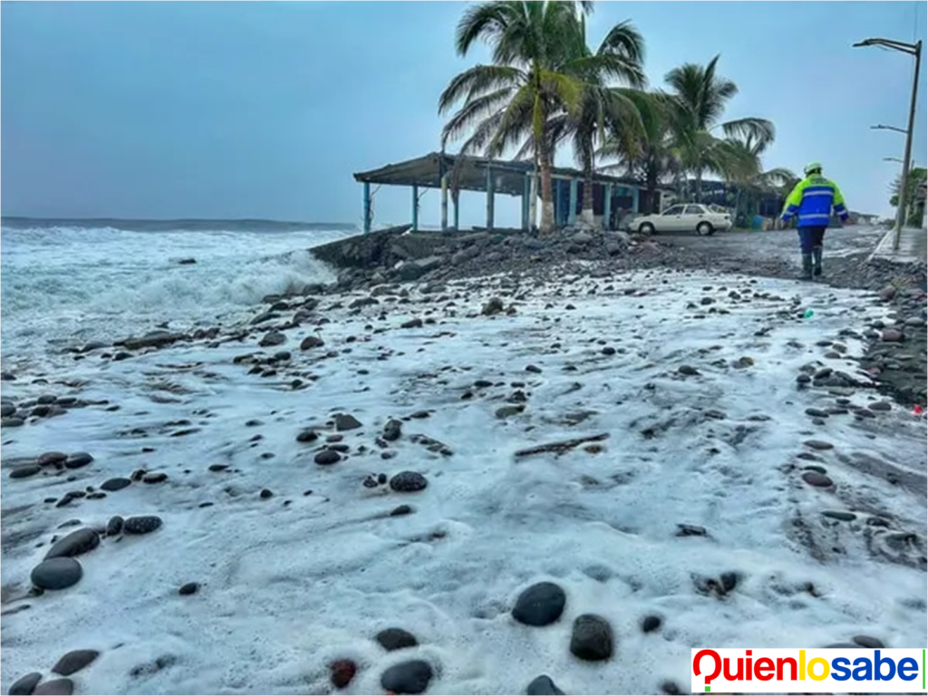 Huracán Libia paso a categoría 4 y tocara tierra en las costas de Jalisco.