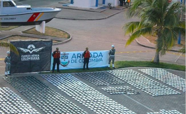 Esta droga, cuyo peso neto alcanzó los 1.296 kilos, tendría un valor superior a los treinta y ocho millones de dólares