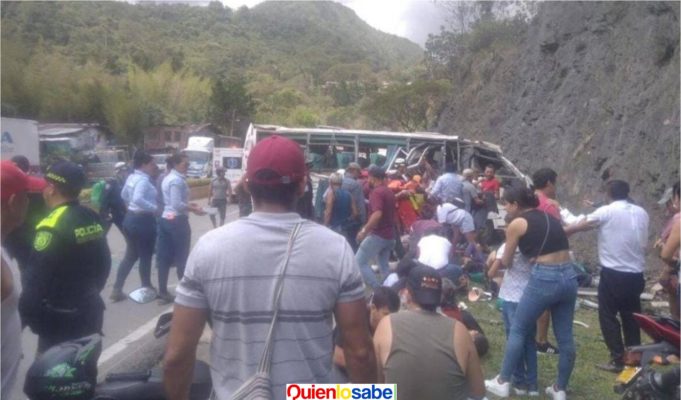 accidente que quedó registrado en el video de un motociclista que transitaba por la vía Bogotá-La Vega, en la ruta a Villeta.