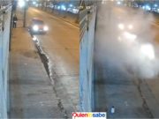 Joven muere en Ecuador , Guayaquil por explosivo. n Guayaquil un sujeto murió al intentar detonar un artefacto explosivo, las imágenes quedaron en video.