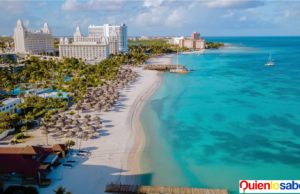 Aruba forma parte de un conjunto de islas vecinas como Curazao y Sint Maarten.