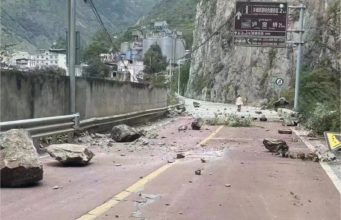 Un centenar de vidas humanas se perdieron en China tras fuerte terremoto.