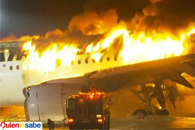 Avión se incendia en pista de Japón, aun no hay claridad de lo que causo el siniestro.