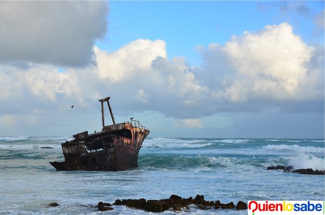 Naufragio frente a las costas de Panamá deja un numero indeterminado de muertos.