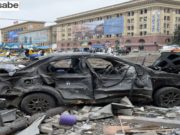 Ucrania informa que evacuo a por lo menos 8.000 personas de Járkov. Ucrania confirma la evacuación de 8.000 personas de Járkov.